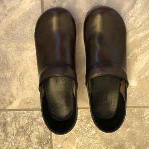 COPY - DANSKO professional clog 43